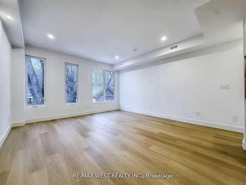 Photo 8 at 49 Morningside Avenue, Swansea, Toronto