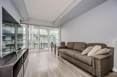 Photo 8 at 917 - 15 James Finlay Way, CFB, Toronto