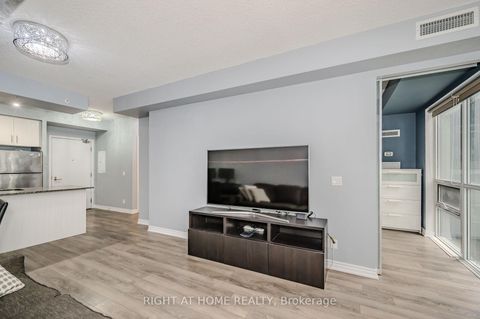 Photo 10 at 917 - 15 James Finlay Way, CFB, Toronto