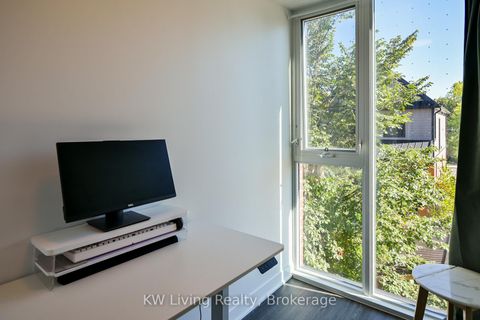 Photo 14 at 303 - 185 Alberta Avenue, Oakwood Village, Toronto