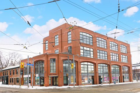 Photo 2 at 202 - 393 King Street E, Moss Park, Toronto