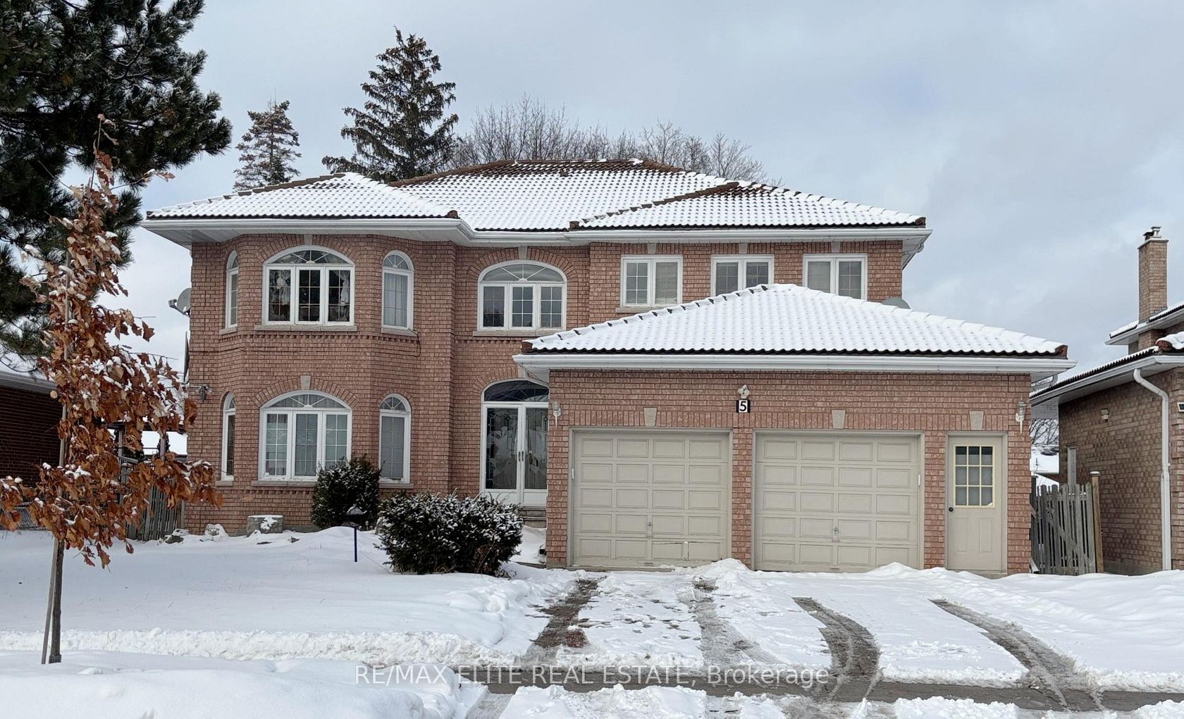 5 Emmeline Crescent, Malvern West, Toronto 