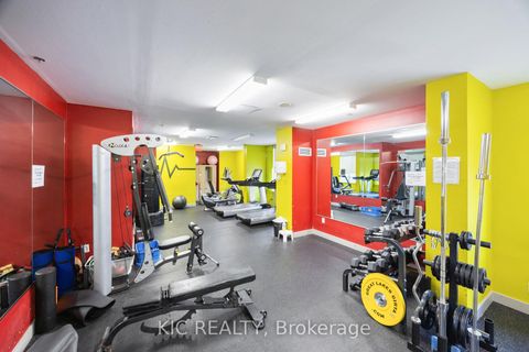 Photo 10 at 901 - 812 Lansdowne Avenue, Junction, Toronto