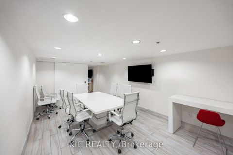 Photo 12 at 901 - 812 Lansdowne Avenue, Junction, Toronto