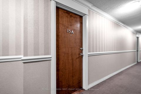 Photo 4 at 15A - 6 Rosebank Drive, Malvern, Toronto