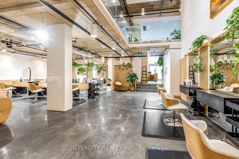 Photo 10 at 102 - 277 Davenport Road, Annex, Toronto