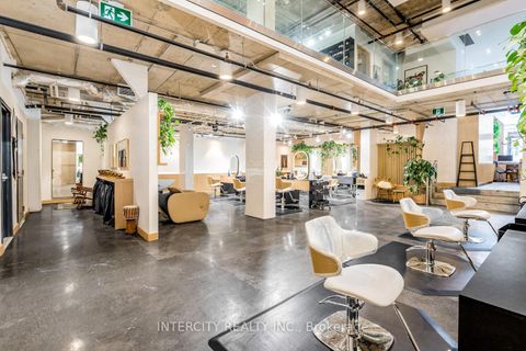 Photo 11 at 102 - 277 Davenport Road, Annex, Toronto