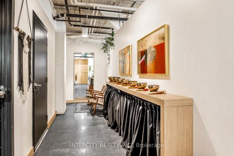 Photo 12 at 102 - 277 Davenport Road, Annex, Toronto