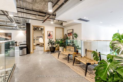 Photo 19 at 102 - 277 Davenport Road, Annex, Toronto