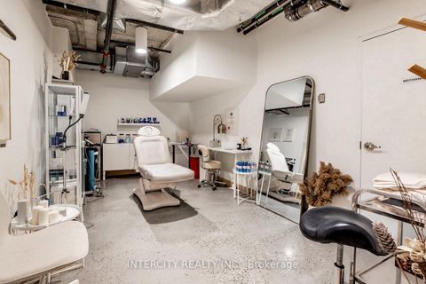 Photo 25 at 102 - 277 Davenport Road, Annex, Toronto