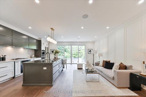 Photo 10 at 382 St Clements Avenue, Lawrence Park South, Toronto