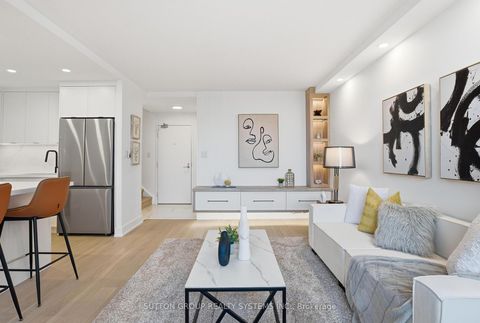 Photo 11 at 909 - 60 Southport Street, Swansea, Toronto