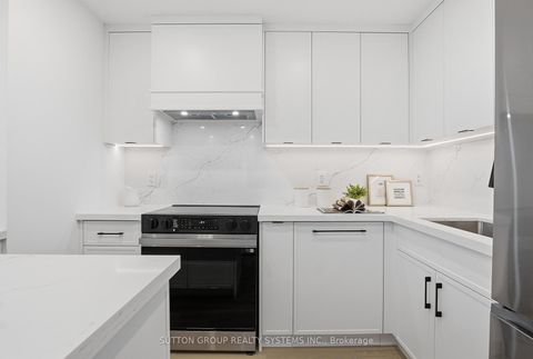 Photo 18 at 909 - 60 Southport Street, Swansea, Toronto