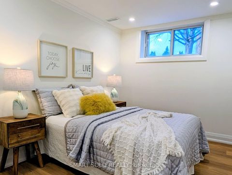 Photo 11 at 38 Cresthaven Drive, Hillcrest Village, Toronto