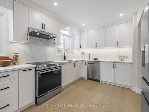 Photo 11 at 69 Baroness Crescent, Don Valley Village, Toronto