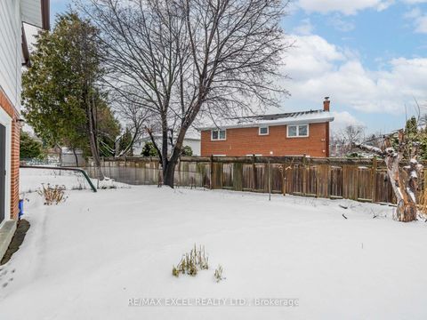 Photo 31 at 69 Baroness Crescent, Don Valley Village, Toronto