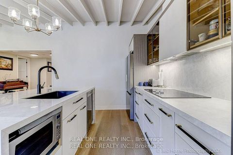 Photo 4 at 10 North Hills Terrace, Don Mills, Toronto