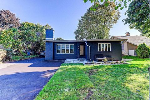 Photo 6 at 10 North Hills Terrace, Don Mills, Toronto