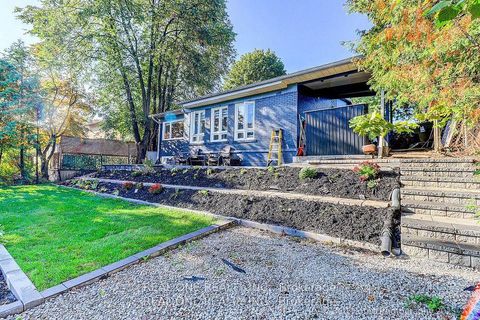 Photo 7 at 10 North Hills Terrace, Don Mills, Toronto