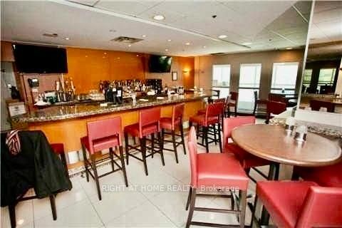 Photo 8 at 3803 - 77 Harbour Square, Waterfront Communities C1, Toronto