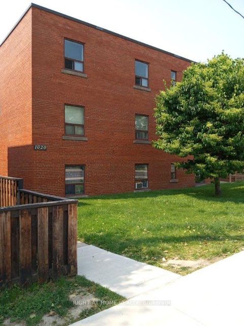 Photo 7 at 1020 O'Connor Drive, Parkview, Toronto