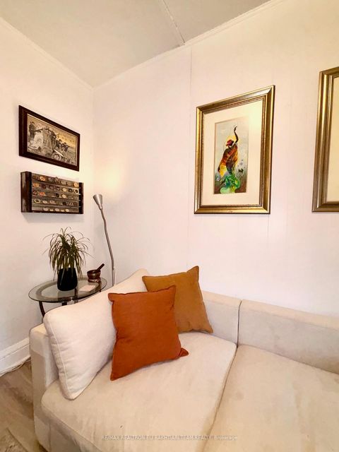 Photo 4 at 43 King Edward Avenue, Lumsden, Toronto