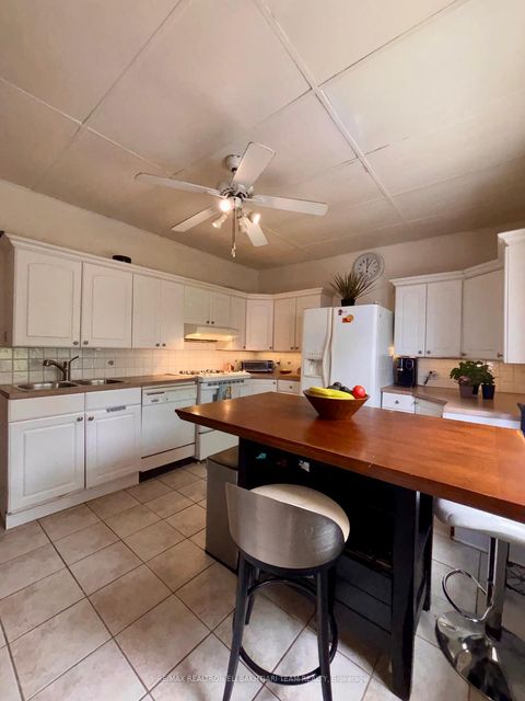 Photo 5 at 43 King Edward Avenue, Lumsden, Toronto