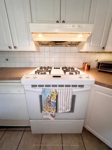 Photo 7 at 43 King Edward Avenue, Lumsden, Toronto