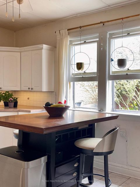 Photo 10 at 43 King Edward Avenue, Lumsden, Toronto