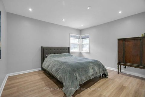 Photo 28 at 184 Hendon Avenue, Newtonbrook West, Toronto