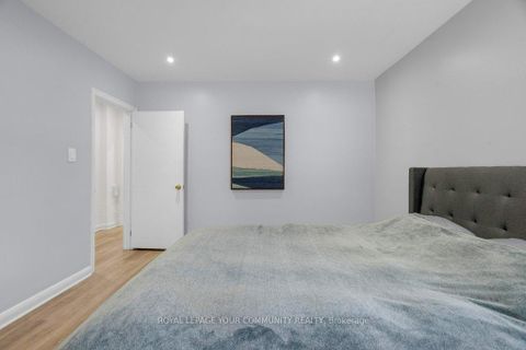 Photo 30 at 184 Hendon Avenue, Newtonbrook West, Toronto