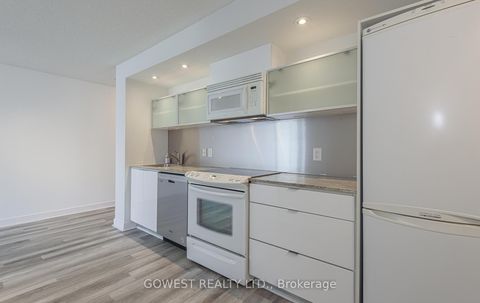 Photo 8 at 1807 - 4K Spadina Avenue, Waterfront Communities C1, Toronto
