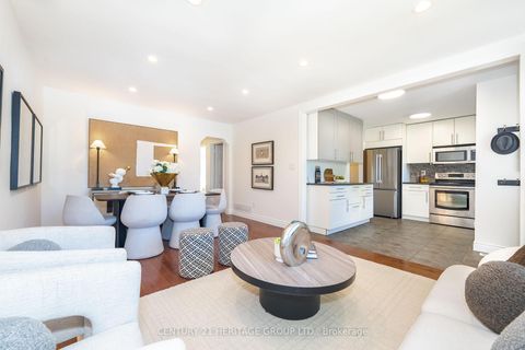 Photo 10 at 67 Savona Drive, Alderwood, Toronto