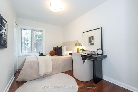 Photo 13 at 67 Savona Drive, Alderwood, Toronto