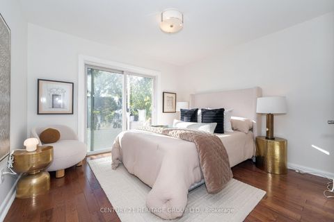 Photo 15 at 67 Savona Drive, Alderwood, Toronto