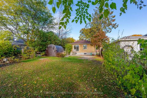 Photo 31 at 67 Savona Drive, Alderwood, Toronto