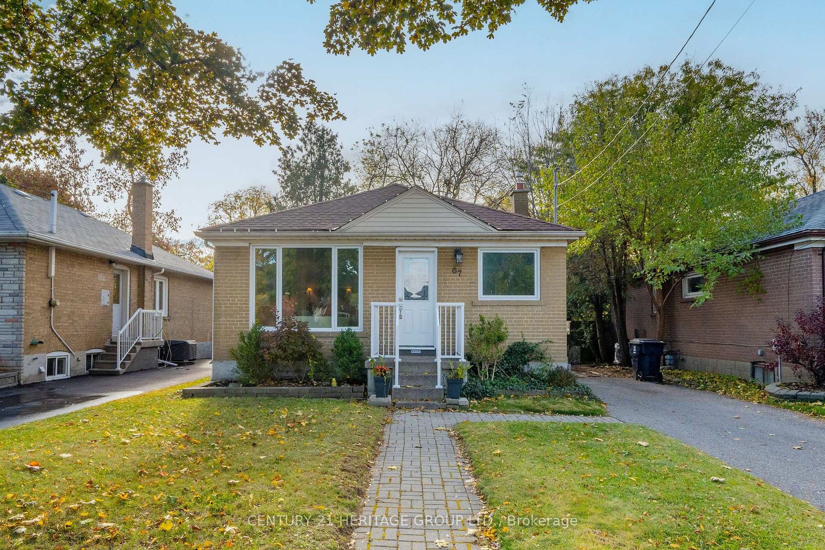 67 Savona Drive, Alderwood, Toronto 