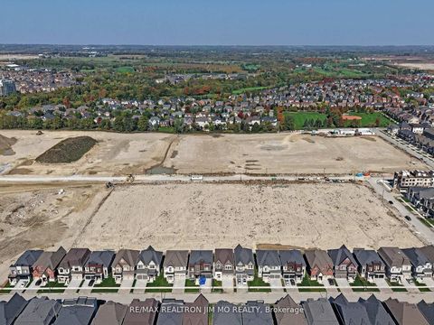 Photo 43 at 20 Nanhai Avenue, Angus Glen, Markham