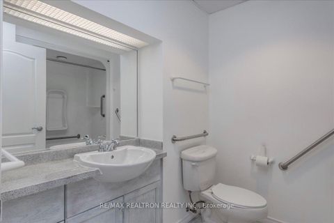 Photo 16 at 48 - 74 Ross Street, Queen's Park, Barrie