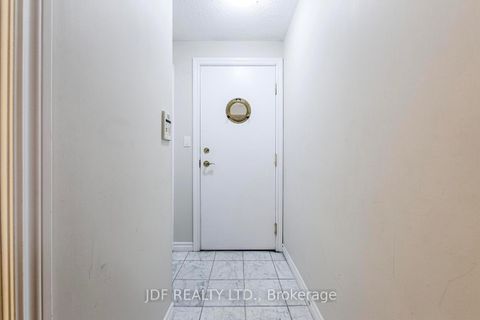 Photo 7 at 920 - 2111 Lake Shore Boulevard W, Mimico, Toronto