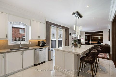 Photo 11 at 17 Lourakis Street, Jefferson, Richmond Hill