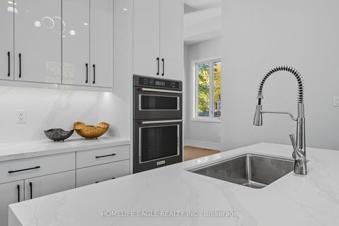 Photo 7 at 5 Atlee Avenue, Cliffside, Toronto