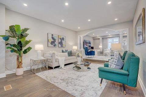 Photo 3 at 23 Baycliffe Road, Unionville, Markham