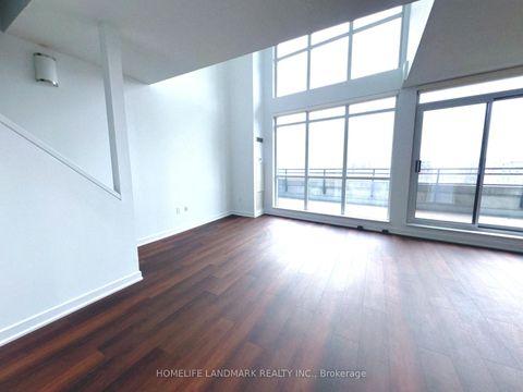 Photo 12 at 833 - 8 Telegram Mews, Waterfront Communities C1, Toronto