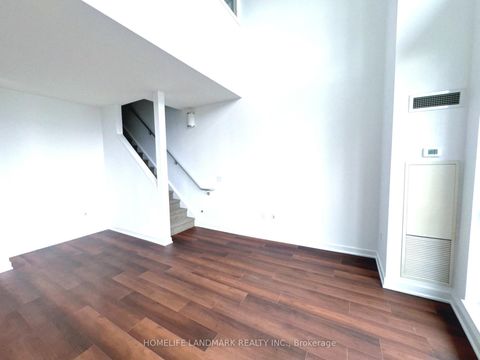 Photo 13 at 833 - 8 Telegram Mews, Waterfront Communities C1, Toronto