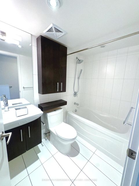 Photo 20 at 833 - 8 Telegram Mews, Waterfront Communities C1, Toronto