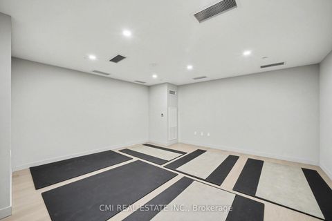 Photo 18 at 623 - 859 The Queensway, Queensway, Toronto