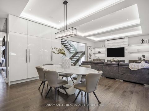 Photo 16 at 10 Malaren Road, Maple, Vaughan