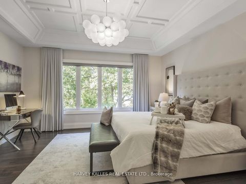 Photo 21 at 10 Malaren Road, Maple, Vaughan