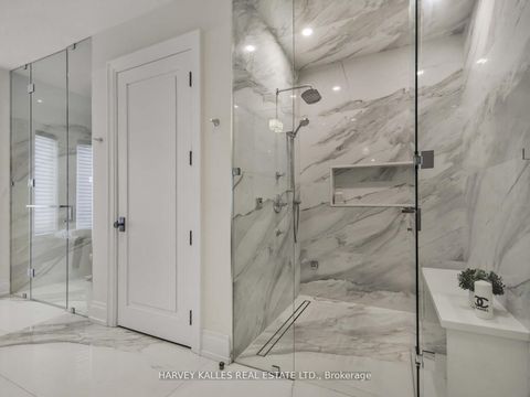 Photo 25 at 10 Malaren Road, Maple, Vaughan